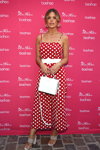 Chloe Lewis. Guests. Very Paris Party (looks: red polka dot dress, white bag, white sandals)