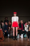 Modenschau von Nonameatelier — Riga Fashion Week SS19 (Looks: weiße Bluse, rote Shorts, schwarze Stiefeletten)