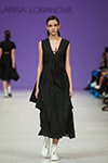 Показ Larisa Lobanova — Ukrainian Fashion Week FW18/19 (наряды и образы: чёрное платье)
