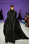 Александра Кугат. Показ Larisa Lobanova — Ukrainian Fashion Week FW18/19 (наряды и образы: чёрное платье)