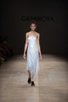 Показ GASANOVA — Ukrainian Fashion Week SS19 (наряды и образы: белое коктейльное платье)