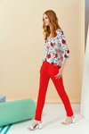 Лукбук ANONYMEdesigners SS18 (наряды и образы: красные брюки, белые босоножки)