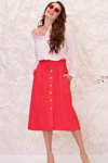 Liasan Utiasheva. BAON SS18 lookbook (looks: red skirt, Sunglasses)