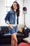 Лукбук Cross Jeans SS18 (наряди й образи: сіня джинсова куртка, сіні джинсові шорти)