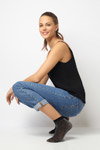 Skarpetki damskie od DIM (ubrania i obraz: top czarny, jeansy błękitne, skarpetki czarne)