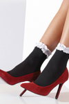 Лукбук Filifolli FW18/19 (наряды и образы: чёрные носки, замшевые красные туфли)