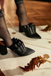 Кампания лимитированной коллекции "Femmes" от Fiore (наряды и образы: чёрные носки)