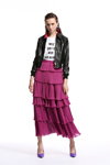 Лукбук Miss Sixty SS18 (наряды и образы: фиолетовые туфли, чёрная кожаная куртка, брусничная юбка миди)