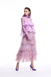 Лукбук Miss Sixty SS18 (наряди й образи: бузкова сукня, фіолетові човники)