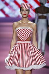 Bego Martín. Andrés Sardá show — MBFW Madrid SS2020 (looks: striped red and white dress, striped red and white hat, white gloves)