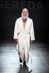 Dmytro Toporynsky. Sereda show — Ukrainian Fashion Week SS20 (looks: white trench coat)