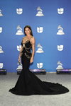 Greeicy Rendon. Ceremonia wręczenia nagród — Latin Grammy Awards 2020 (ubrania i obraz: suknia wieczorowa czarna)