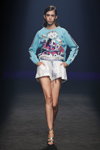 Custo Barcelona show — MBFW Madrid SS2021 (looks: turquoise jumper, silver sandals)