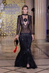 Pokaz Alex Teih & Cherva Brand — Odessa Fashion Week 2020 (ubrania i obraz: suknia wieczorowa z dekoltem czarna)