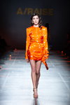 Pokaz A/RAISE — Ukrainian Fashion Week FW20/21 (ubrania i obraz: sukienka mini pomarańczowa)