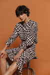 L'histoire de Louise by e5 FW19/20 campaign (looks: with houndstooth print black and white dress)