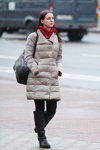 Minsk street fashion. 02/2020 (looks: black boots, black bag, red scarf, )