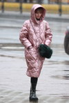 Minsk street fashion. 02/2020 (looks: pink quilted coat, fur green bag, black boots)