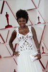 Viola Davis. Opening ceremony — 93rd Oscars (looks: whiteevening dress, white clutch)