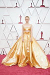 Carey Mulligan. Ceremonia otwarcia — Oscar 2021 (ubrania i obraz: suknia wieczorowa żółta)