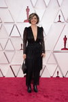 Alice Douard. Ceremonia otwarcia — Oscar 2021 (ubrania i obraz: suknia wieczorowa z dekoltem czarna)