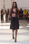 Pokaz Remain — Copenhagen Fashion Week Digital Runway SS22 (ubrania i obraz: szorty czarne, sandały czarne)