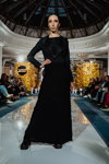 Desfile de ELEONORA AMOSOVA — X Neva Fashion Week St.Petersburg (looks: vestido de noche negro)