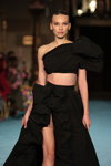 Anna Savka. Modenschau von Christian Siriano — New York Fashion Week SS22