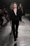 Messika by Kate Moss show — Paris Fashion Week (Women) ss22 (looks: black sandals, black jumpsuit)