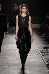 Isabeli Fontana. Modenschau von Messika by Kate Moss — Paris Fashion Week (Women) ss22