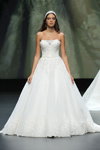 Показ Bellantuono — VBBFW 2020 (наряды и образы: белое свадебное платье)