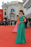 Serena Rossi. Filmfestspiele von Venedig 2021. Teil 1 (Looks: grünes Abendkleid)
