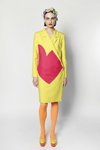 Lookbook Ágatha Ruiz de la Prada AW 21 (ubrania i obraz: rajstopy żółte, sukienka żółta, półbuty żółte)