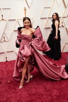Carolina Gaitán. Ceremonia de apertura — Premios Óscar 2022. Parte 2 (looks: vestido de noche lila)