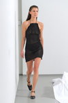 Pokaz A. ROEGE HOVE — Copenhagen Fashion Week AW22 (ubrania i obraz: sukienka mini czarna, półbuty czarne)