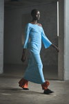 Показ By Malene Birger — Copenhagen Fashion Week AW22 (наряды и образы: голубое платье)