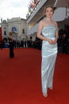 Sophie Kauer. Festiwal Filmowy w Wenecji 2022 (ubrania i obraz: suknia wieczorowa błękitna)