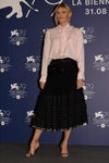 Liv Corfixen. Venice Film Festival 2022 (looks: pink blouse, black skirt)