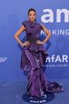 Kate Beckinsale. amfAR Gala Cannes 2023 (looks: vestido de noche violeta)