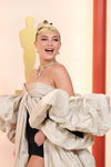 Florence Pugh. Ceremonia otwarcia — Oscar 2023 (ubrania i obraz: blond (kolor włosów))
