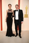 [R] Hugh Grant. Opening ceremony — 95th Oscars