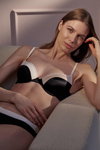 Esprit FW 22/23 lingerie campaign (looks: black and white bra, black and white briefs)