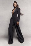 Naomi Campbell. Kampania PrettyLittleThing by Naomi Campbell (ubrania i obraz: kombinezon z dekoltem czarny)