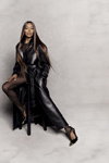 Naomi Campbell. Kampania PrettyLittleThing by Naomi Campbell