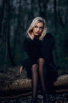 Polina. Стильна фотосесія (наряди й образи: чорні гольфіни, блонд (колір волосся))